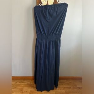 Women’s old navy blue strapless cotton maxi dress, size medium. Used-no damage